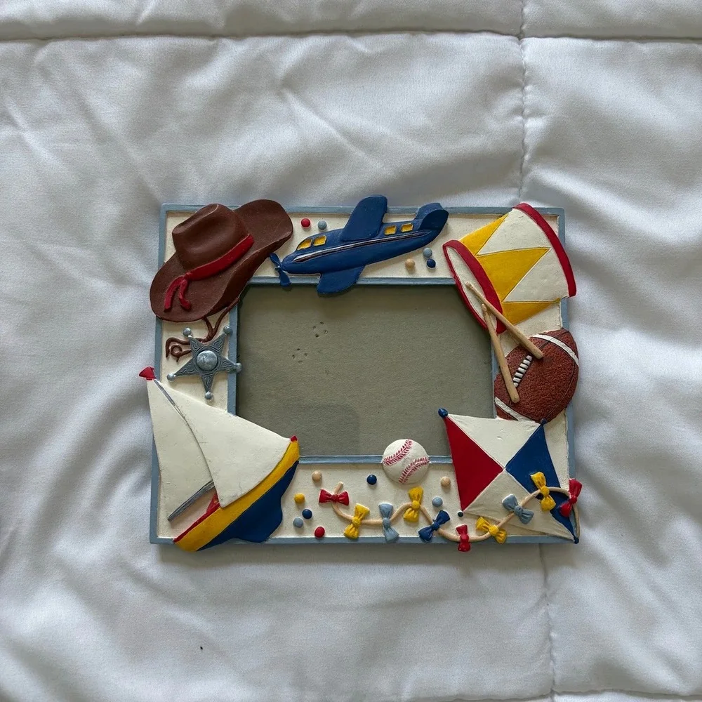 Vintage DesignWest Little Boys 3D Resin Picture Frame 3.5x5 Nursery Decor 1993